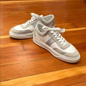 Stuart Weitzman Skater Graphic Glitter Stripe Sneaker (White/Perla/Silver)